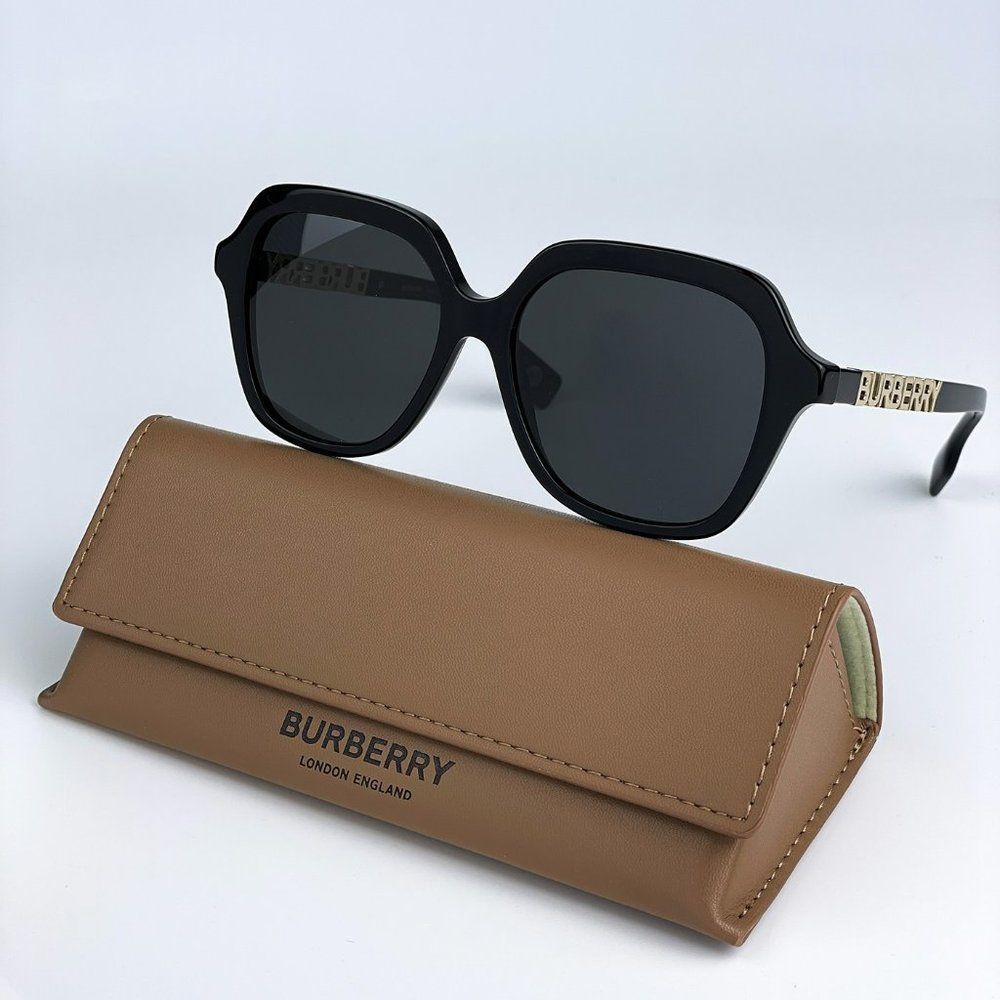 Burberry Black Sunglasses with Brown Case